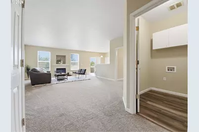 5244 Donohoe Ave, Eugene, OR 97402 - Photo 4