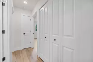 12270 Meadowlawn Dr, Oregon City, OR 97045 - Photo 14