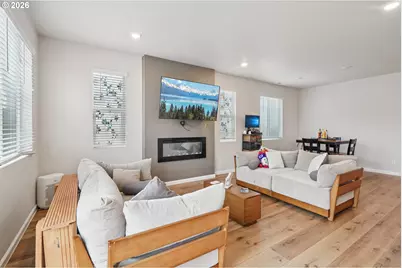 438 Greencrest St, Salem, OR 97301 - Photo 8