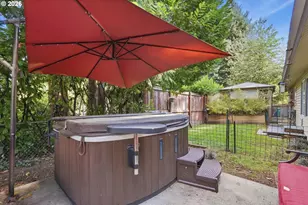 18608 SE River Rd, Milwaukie, OR 97267 - Photo 20