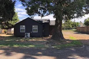 345 S 38th St, Springfield, OR 97478 - Photo 1