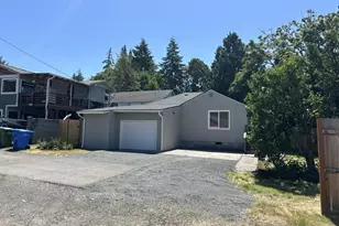 11 Ashland St, Kalama, WA 98625 - Photo 2
