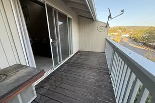 8 NW Mountain View Dr, Roseburg, OR 97471 - Photo 8