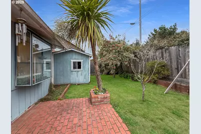 1330 Crissey Cir, Brookings, OR 97415 - Photo 36