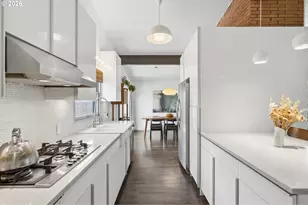 2726 NE 137th Ave, Portland, OR 97230 - Photo 12
