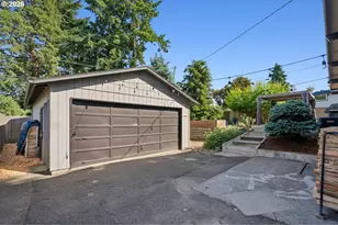 2726 NE 137th Ave, Portland, OR 97230 - Photo 34