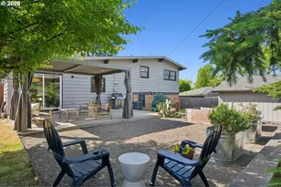 2726 NE 137th Ave, Portland, OR 97230 - Photo 32
