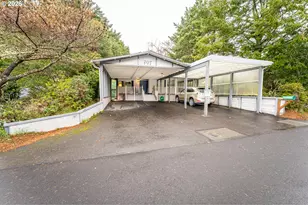 1600 Rhododendron Dr, Florence, OR 97439 - Photo 2