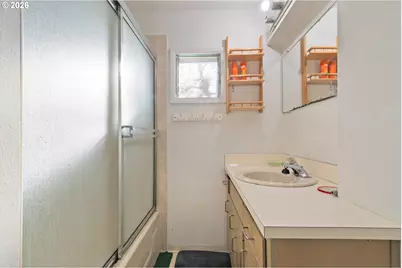 2064 Grant St, Eugene, OR 97405 - Photo 20