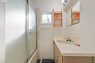 2064 Grant St, Eugene, OR 97405 - Photo 20
