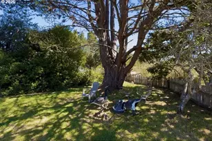 465 N 8th St, Lakeside, OR 97449 - Photo 28