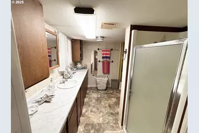 465 N 8th St, Lakeside, OR 97449 - Photo 14