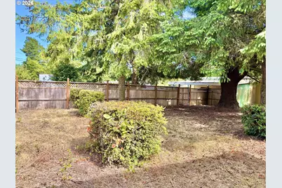 465 N 8th St, Lakeside, OR 97449 - Photo 30