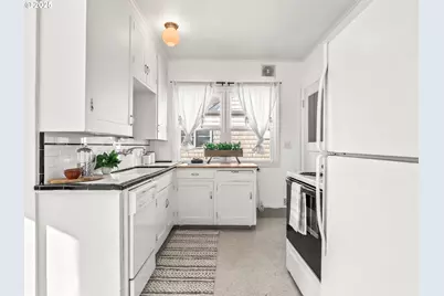 2805 SE Grant St, Portland, OR 97214 - Photo 8