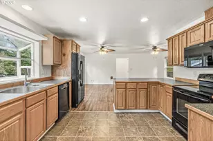 230 Haussler Rd, Kelso, WA 98626 - Photo 6