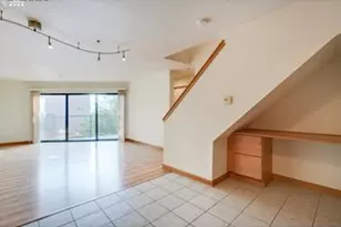 910 NW Naito Pkwy, Portland, OR 97209 - Photo 10