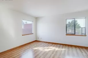 910 NW Naito Pkwy, Portland, OR 97209 - Photo 14