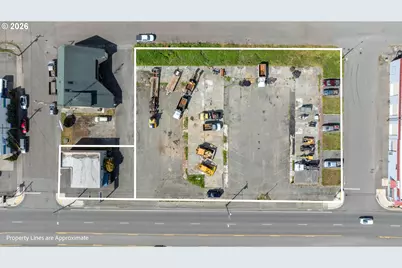 1685 N Bayshore Dr, Coos Bay, OR 97420 - Photo 20