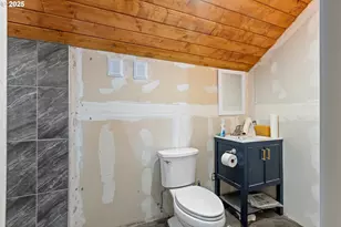 1907 W Duke Rd, Sutherlin, OR 97479 - Photo 30