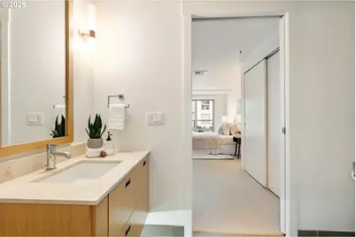 1310 NW Naito Pkwy #706A, Portland, OR 97209 - Photo 24