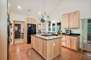 1975 Coal Creek Rd, Longview, WA 98632 - Photo 12