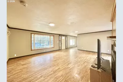 20125 SE Foster Rd, Damascus, OR 97089 - Photo 4