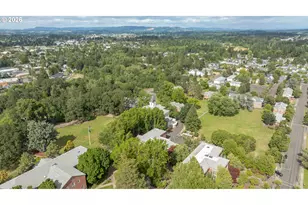 928 SE Davis St, McMinnville, OR 97128 - Photo 30
