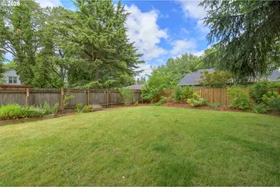 928 SE Davis St, McMinnville, OR 97128 - Photo 14