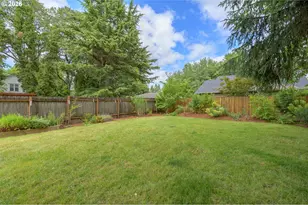 928 SE Davis St, McMinnville, OR 97128 - Photo 14