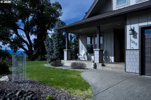 1252 Southridge Wy, Roseburg, OR 97470 - Photo 4