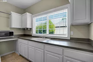 13721 SW Tracy Pl, Tigard, OR 97223 - Photo 22