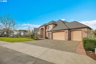 13721 SW Tracy Pl, Tigard, OR 97223 - Photo 2