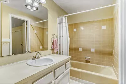 21120 SE Lansing Ln, Damascus, OR 97089 - Photo 10