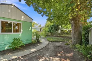 555 N Danebo Ave, Eugene, OR 97402 - Photo 26