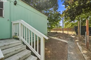 555 N Danebo Ave, Eugene, OR 97402 - Photo 24