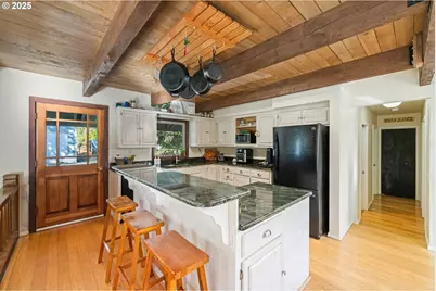 88019 Napier Ln, Bandon, OR 97411 - Photo 8