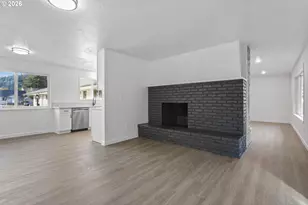 1904 SE 80th Ave, Portland, OR 97215 - Photo 4