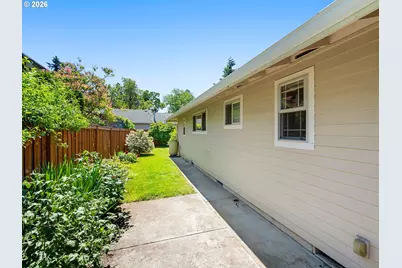 7016 SE Harold St, Portland, OR 97206 - Photo 24