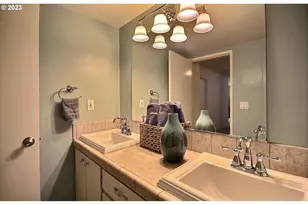 1500 SW Skyline Blvd, Portland, OR 97221 - Photo 18