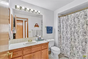 2332 NE 158th Ave, Portland, OR 97230 - Photo 26