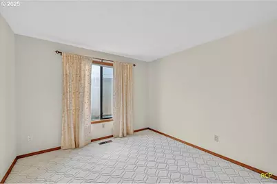 2332 NE 158th Ave, Portland, OR 97230 - Photo 22