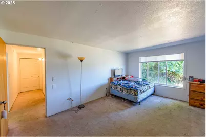 2238 Tremont St, North Bend, OR 97459 - Photo 16