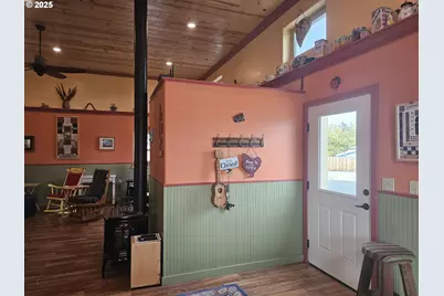 995 3rd St, North Powder, OR 97867 - Photo 14