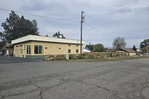 995 3rd St, North Powder, OR 97867 - Photo 2