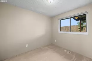 1128 SE Fir Grove Loop, Hillsboro, OR 97123 - Photo 18