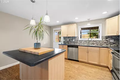 1128 SE Fir Grove Loop, Hillsboro, OR 97123 - Photo 12
