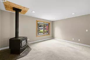 1128 SE Fir Grove Loop, Hillsboro, OR 97123 - Photo 6