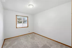 1420 Evergreen Dr, Eugene, OR 97404 - Photo 18