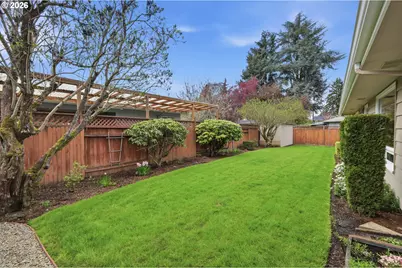 1420 Evergreen Dr, Eugene, OR 97404 - Photo 28