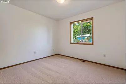 21805 Boones Ferry Rd NE, Aurora, OR 97002 - Photo 36